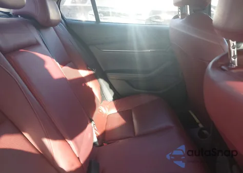 2023 Mazda Mazda3 2.5 S Carbon Edition z USA, uszkodzony, nr VIN 3MZBPBCM2PM359076